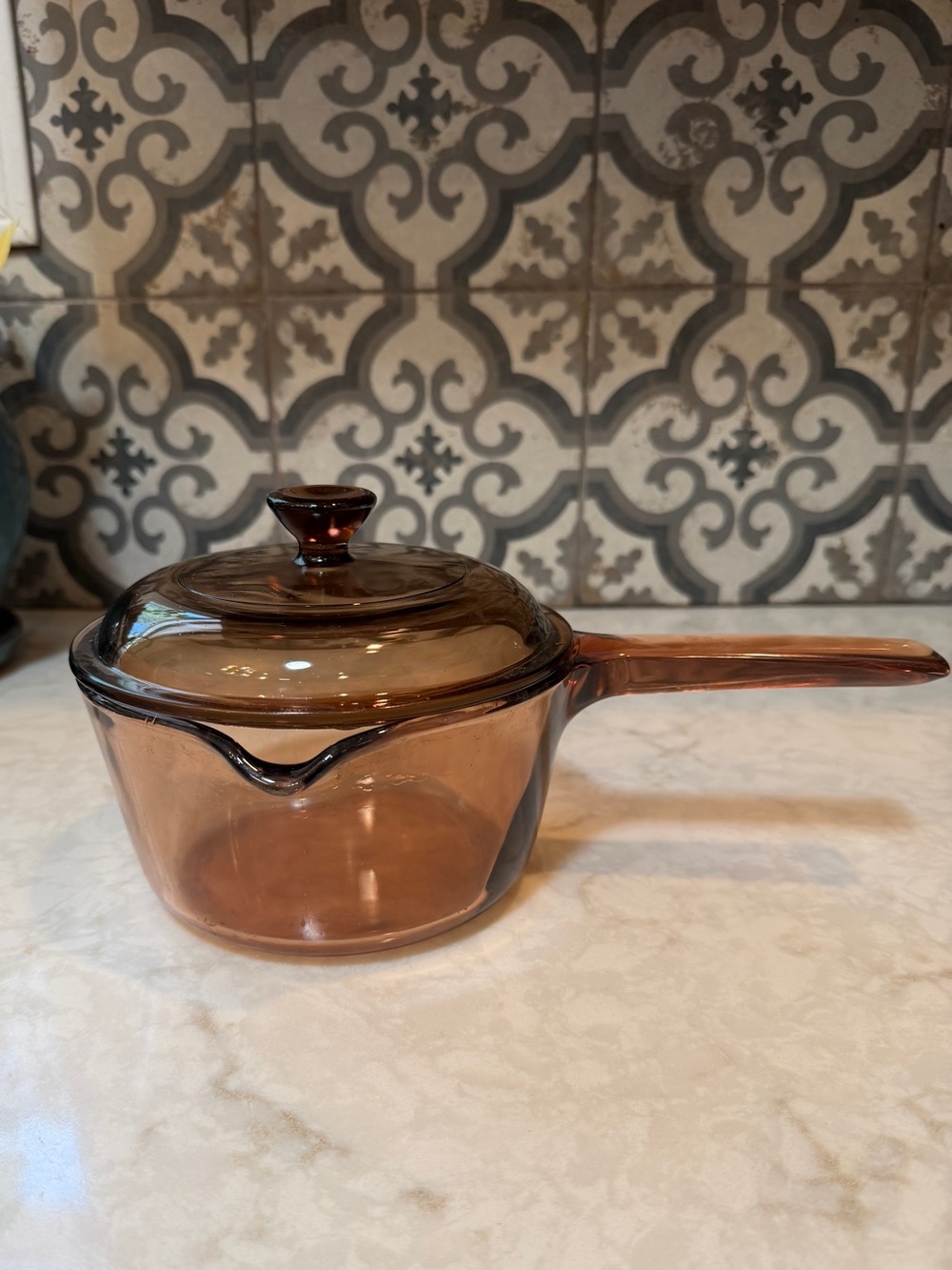 1980s Corning/ Pyrex Visions Cook Ware Amber Brown Glass 1L Pour Sauce Pan w/lid